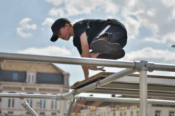 ATELIER DE CHASE TAG